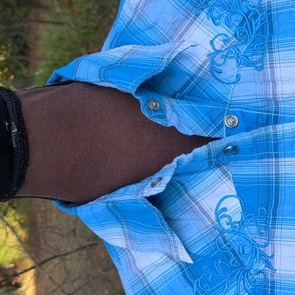 Cowgirl Hardware Arena Shirt Turquoise/White Plaid w/ Embroidered Yoke Snap Butt - Picture 6 of 14
